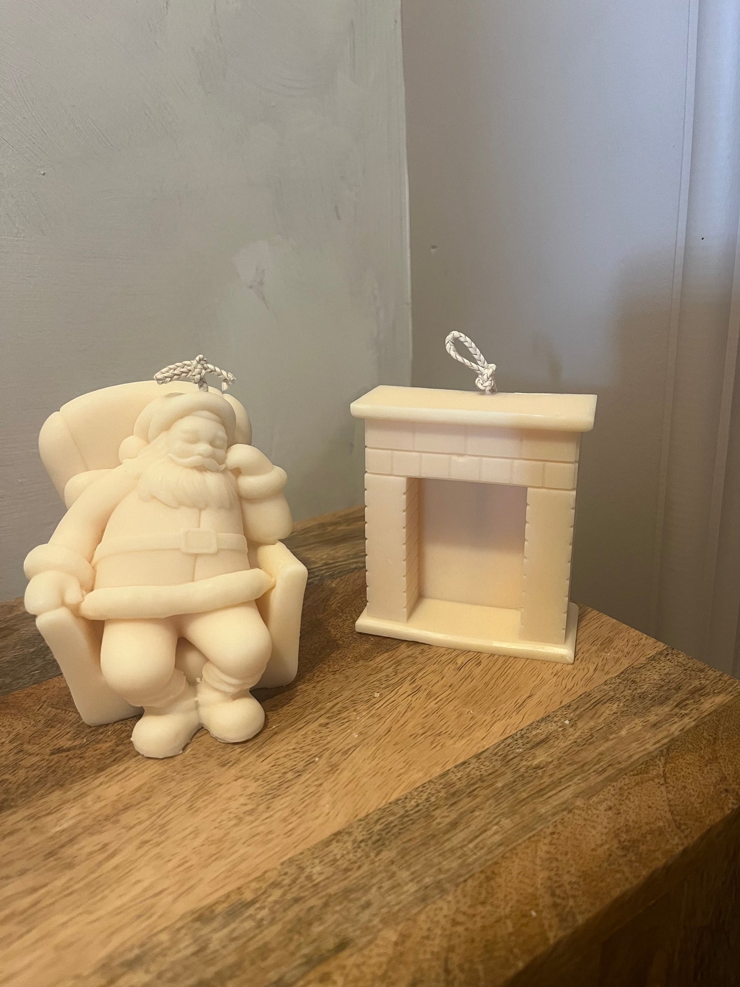Snoozing Santa