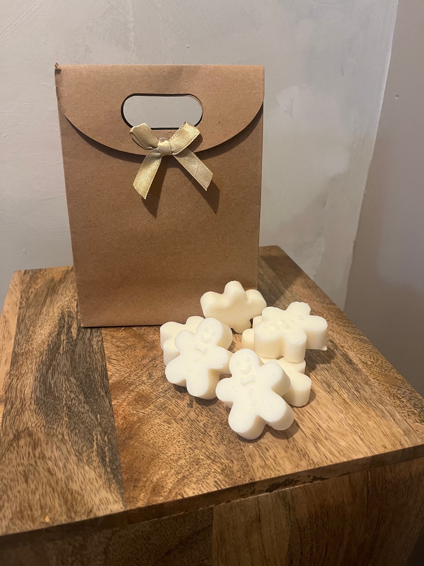 Gift Bag Gingerbread Melts