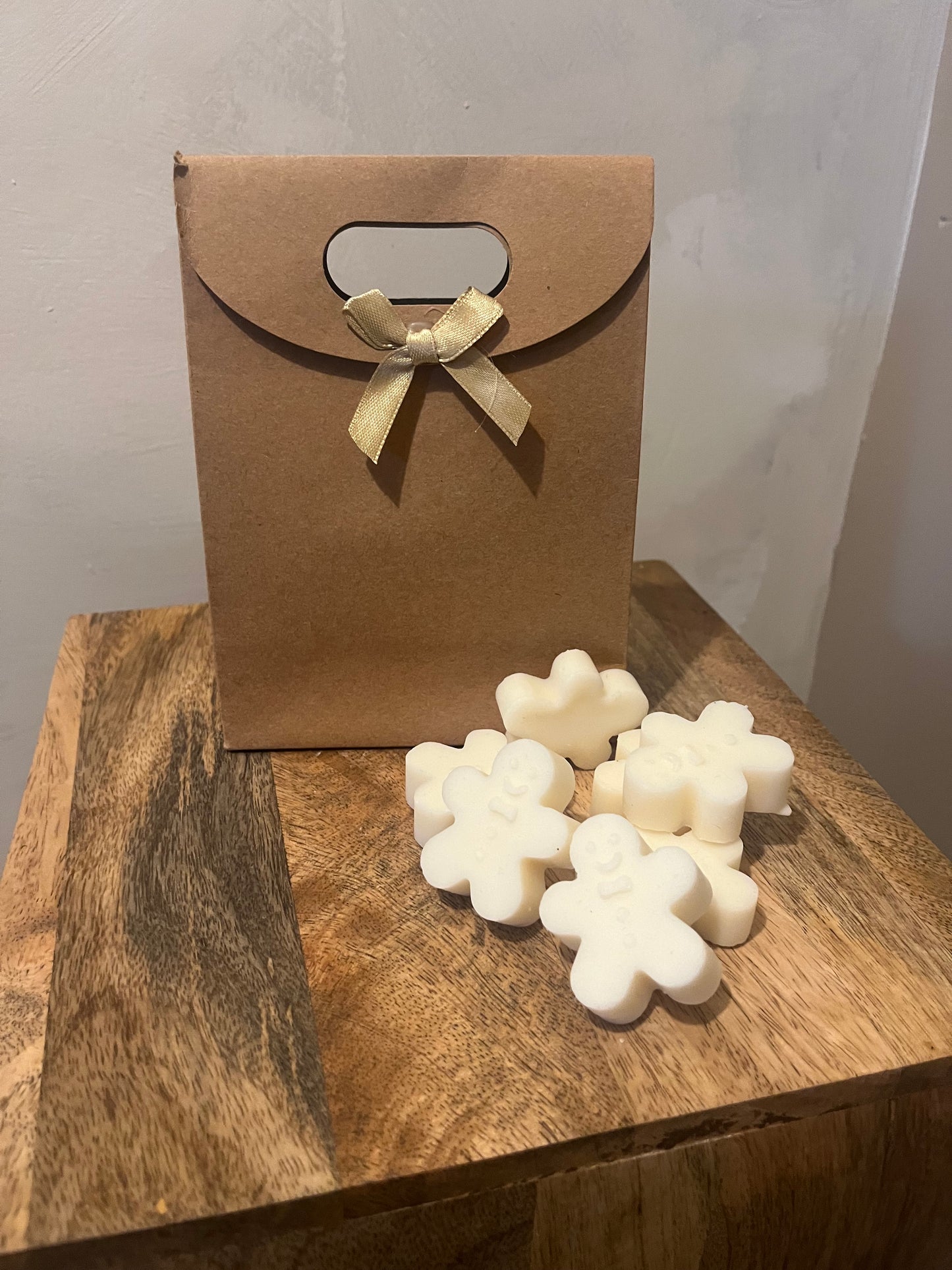 Gift Bag Gingerbread Melts